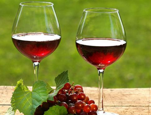 为什么红酒涨价了,红酒市场规模为什么越来越小