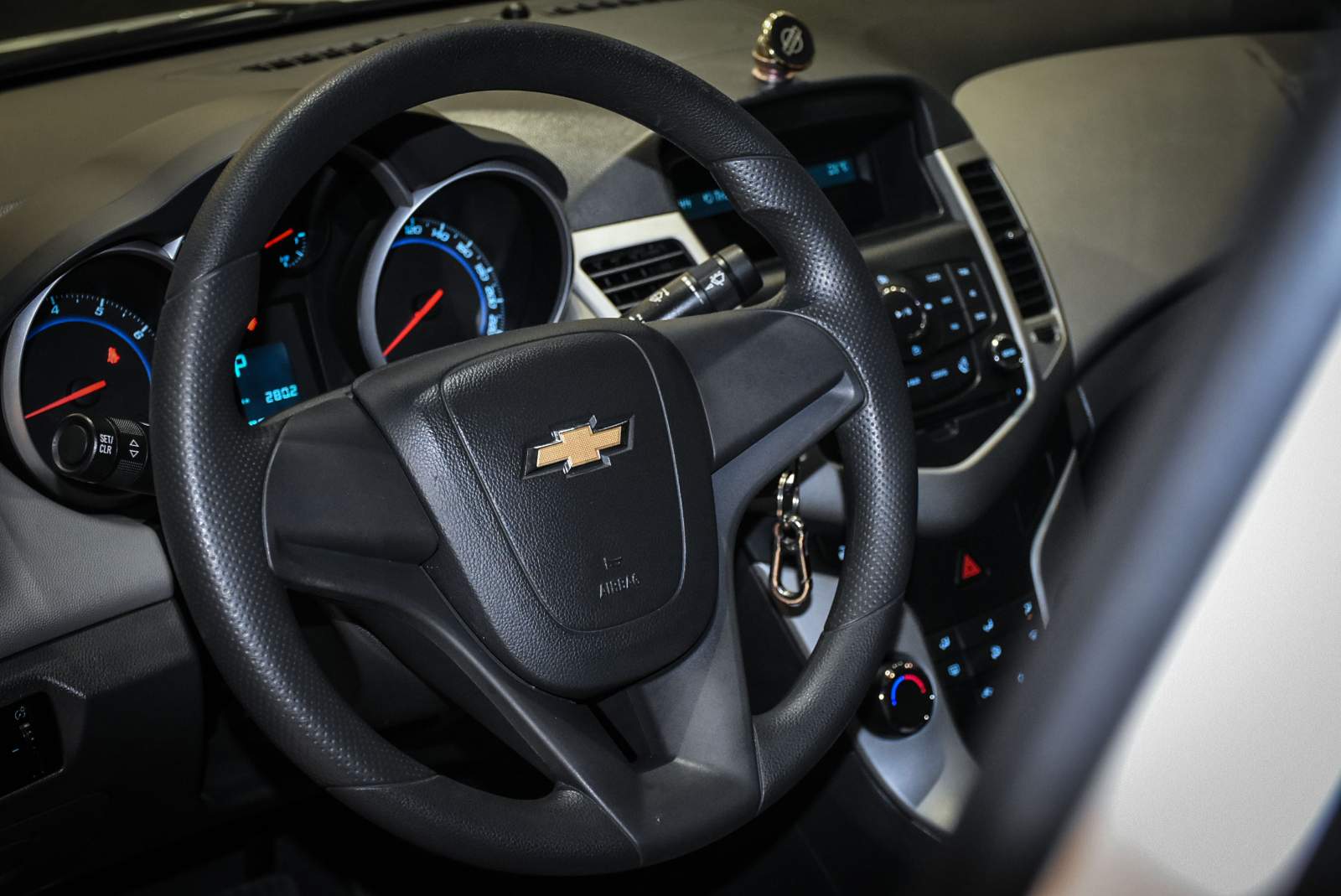 雪佛兰科鲁兹2013款1.6LSL天地版AT东莞版