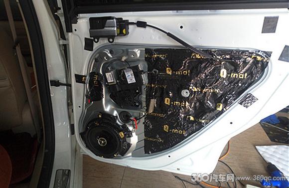 老款福克斯改装音响拆解视频,福克斯改装原厂cd