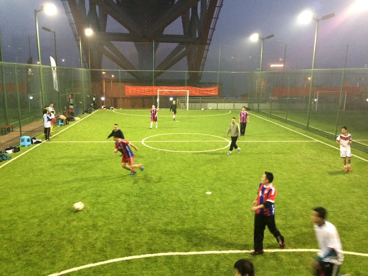 10个足球的最佳动作技巧,十个足球控球技巧