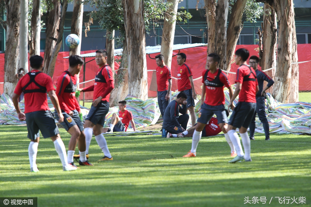 里皮如何看待国足进入12强,里皮选人受足协控制吗