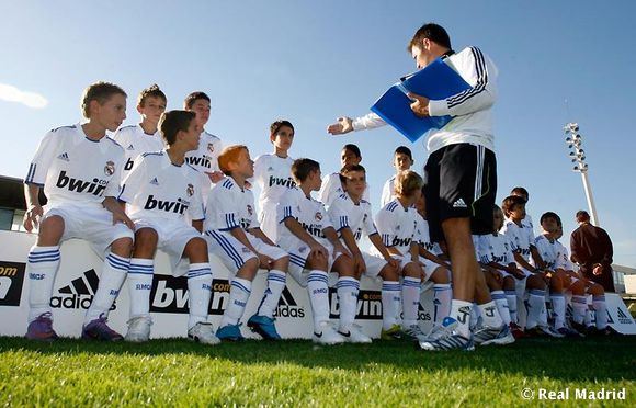 中国足球青训体系现状,中国足球三大条件