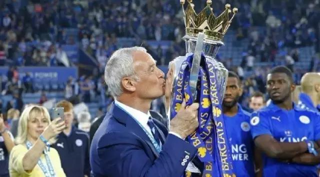 2016足坛十大催人泪下的瞬间,足坛十大感动视频