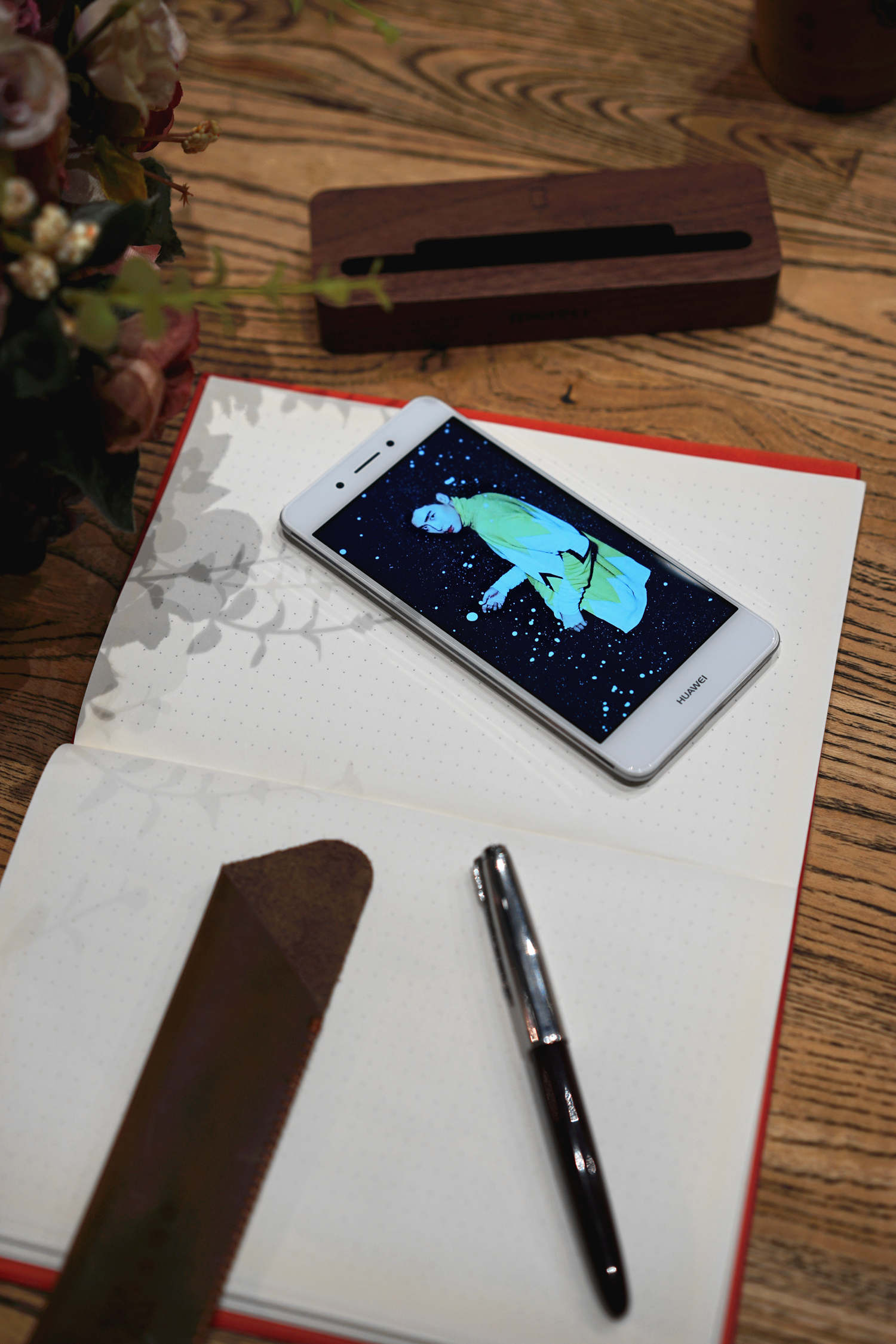 青年金属千元旗舰华为畅享6S测评