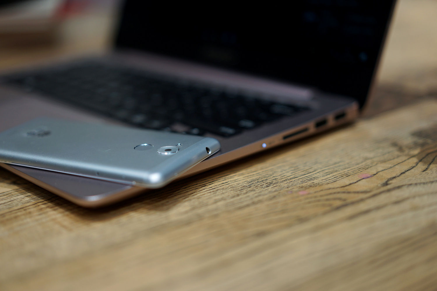 青年金属千元旗舰华为畅享6S测评