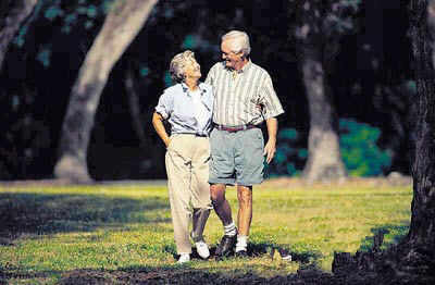 更年期怎么保养自己，犹如不老女神赵雅芝不老男神钟汉良