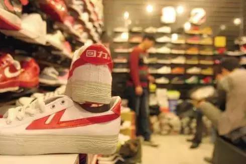 帆布鞋的5种搭配方法好看又时髦,帆布鞋穿搭总有一款适合你