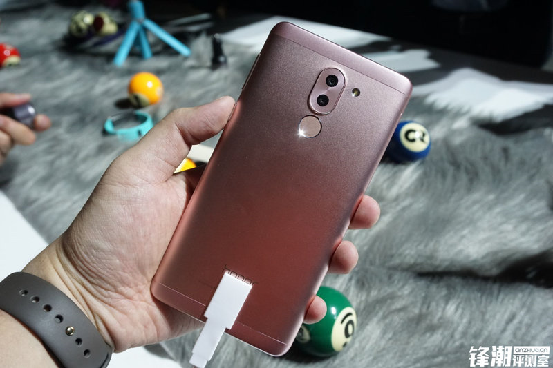 华为手机成信号榜霸主，你手上的机机上榜了吗？