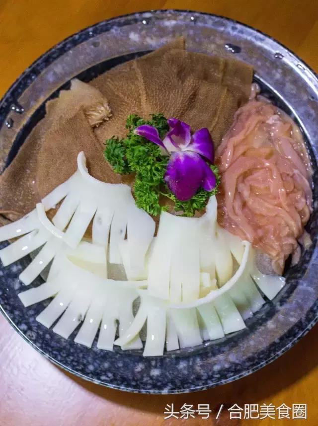 合肥滨湖美蛙鱼头火锅网红店,美蛙鱼头味之绝合肥