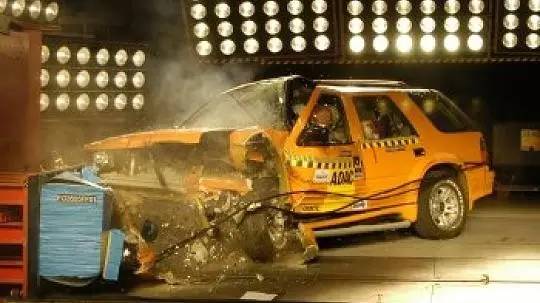 海外卖爆的中国车,那些年被撞的豪车