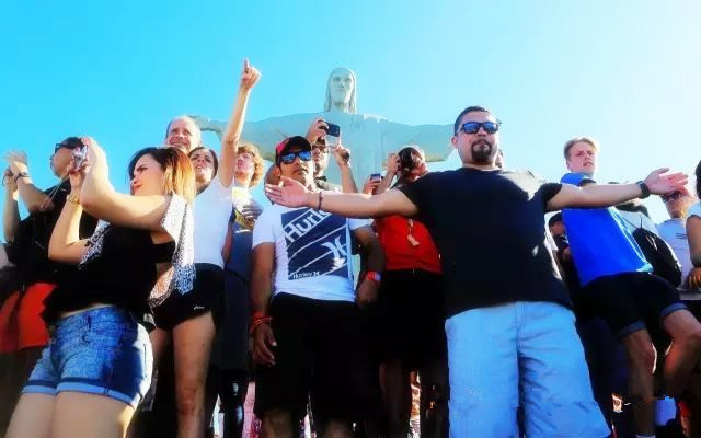 巴西这么强为啥还会输呢,巴西到底乱不乱