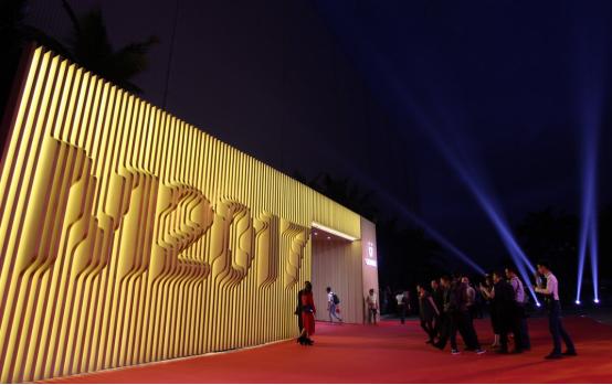 金立手机推荐m2017,金立m2017发布价16999元值得吗