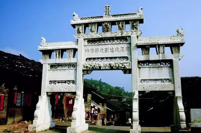 乘着高铁游云南,乘着高铁来旅游