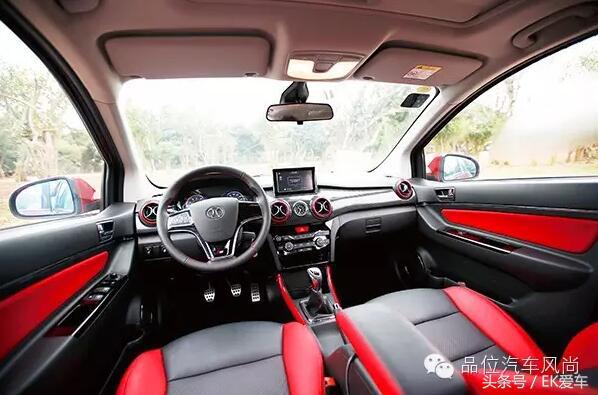 cs15和绅宝x25哪个好,长安cs15绅宝x25