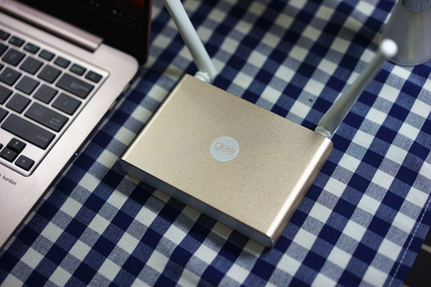 小巧路由器,极路由1s最新版本