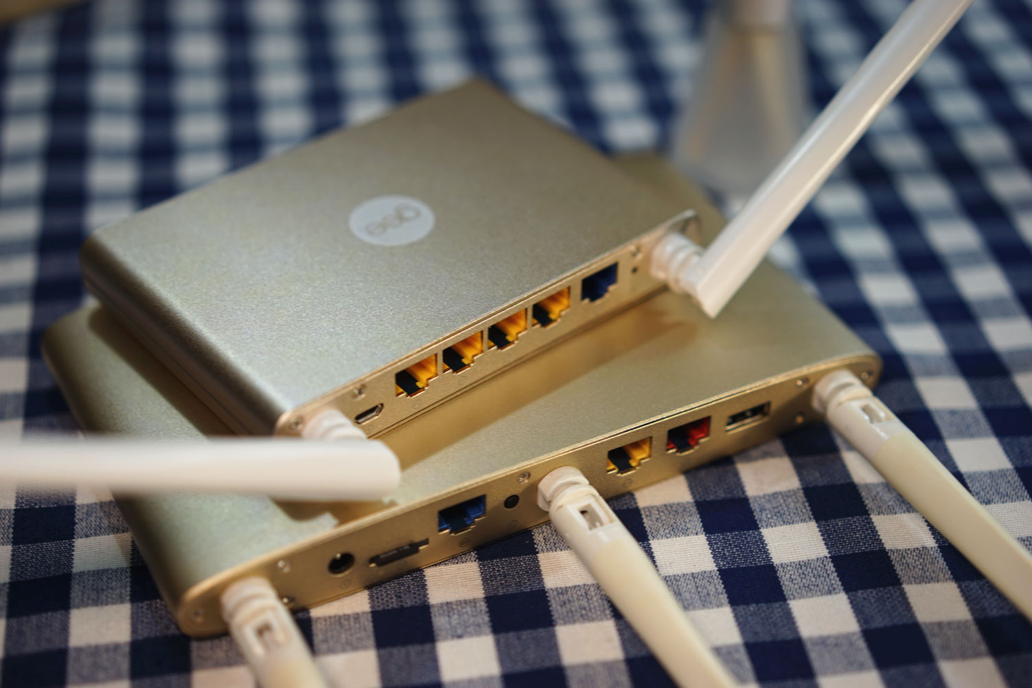 小巧路由器,极路由1s最新版本