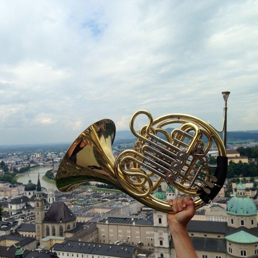 做核磁共振半道跑出来的多吗,做核磁共振途中为什么要推针水
