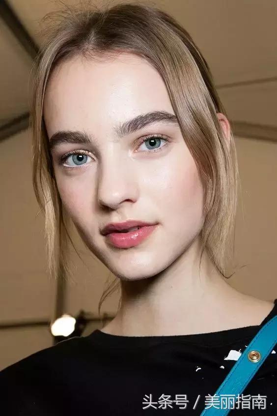 tf口红必备色号,女人必备的十大口红色号有哪些