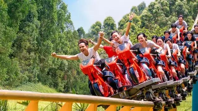 游玩广州长隆欢乐世界的视频,长隆欢乐世界一日游攻略