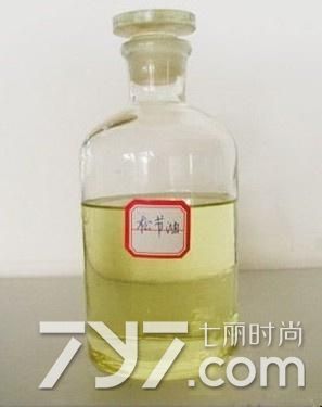 白色羽绒服发霉了怎么清洗才好,白色羽绒服发霉怎么清洗小妙招