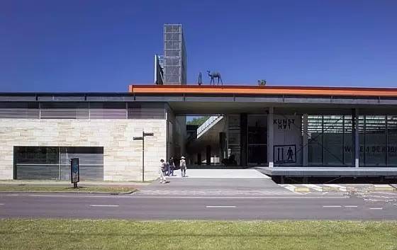 坚持不懈甲骨文,建筑与艺术的糅合