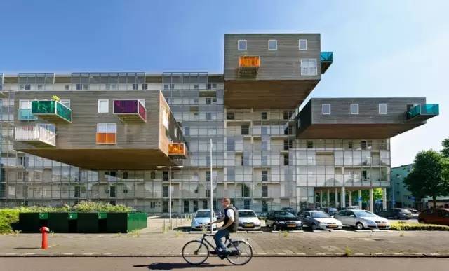 坚持不懈甲骨文,建筑与艺术的糅合