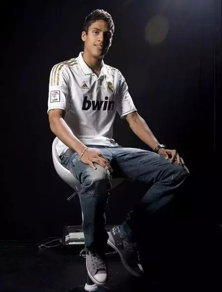 踢足球的你要看清残酷事实,踢足球的人真的厉害吗