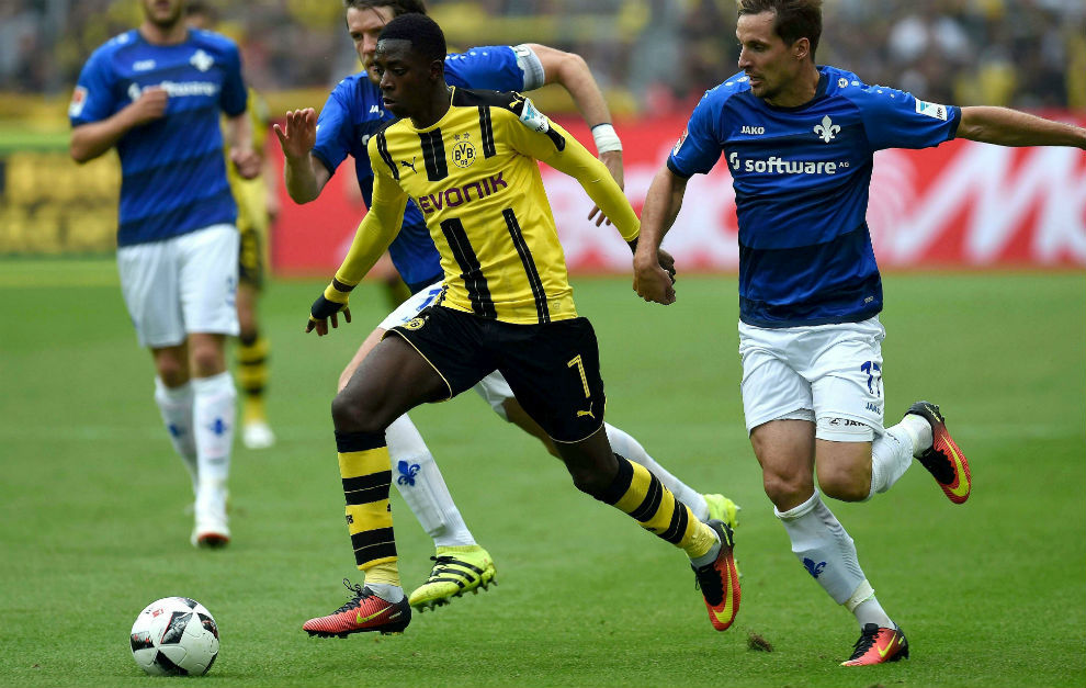 张玉宁奇迹复出,张玉宁19岁代表国家队进球视频