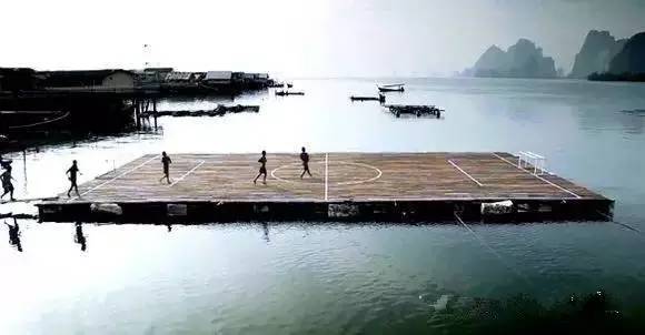 世界上最奇葩的足球场,足球场十大奇葩