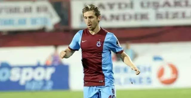 他曾被誉为“德国梅西”，却在7年间已换了8支球队