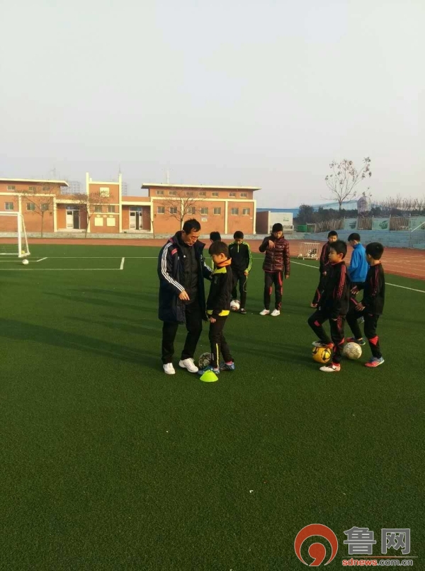 足球教练青岛,青岛足球队教练