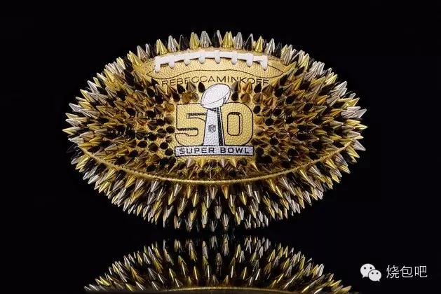唯物|情人节倒计时,去看50个潮牌出的超级碗纪念球,独一无二
