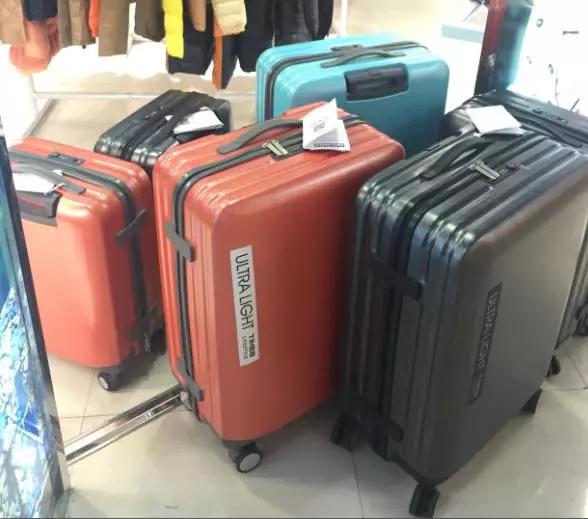 全场商品打折特价除外,全场商品降价清仓