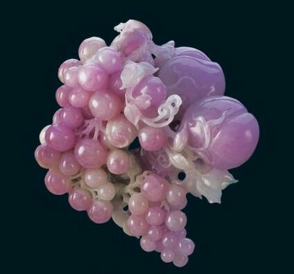 粉色紫罗兰翡翠,女人喜爱的珠宝