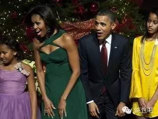 唯物|情人节倒计时,去看50个潮牌出的超级碗纪念球,独一无二