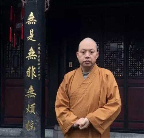 和尚为啥那么好看,一个和尚为什么这么火