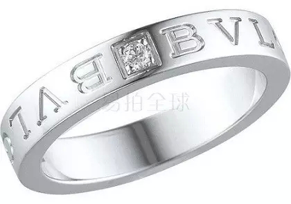 女人赌气买了奢侈品后，男人明白了一个道理。。。