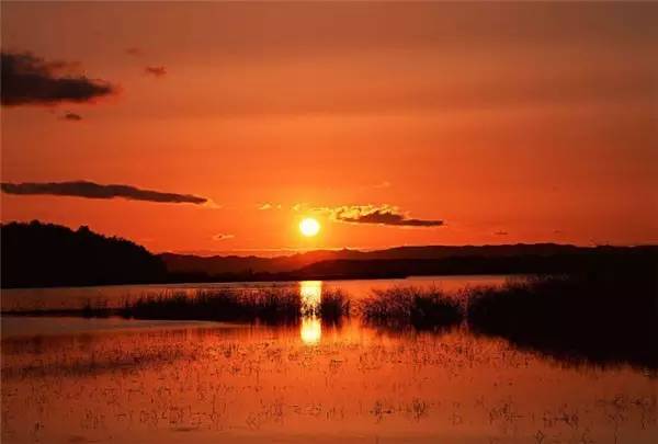 中国每个季节的旅游攻略 (中国一年四季的旅游攻略)