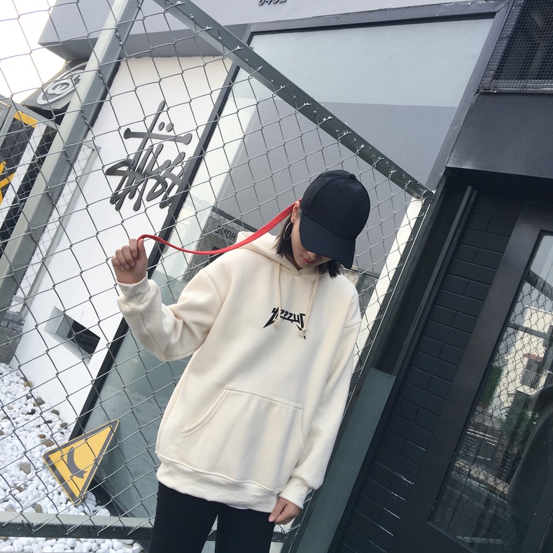 韩剧穿搭秋冬大衣卫衣,韩剧连帽拉链卫衣搭配裤子