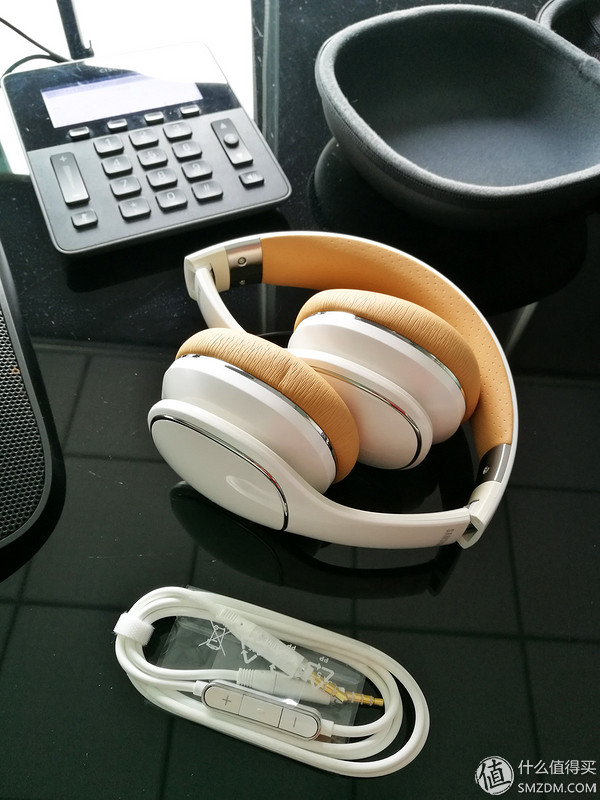 有颜值，有实力否？三星LevelOn头戴式耳机