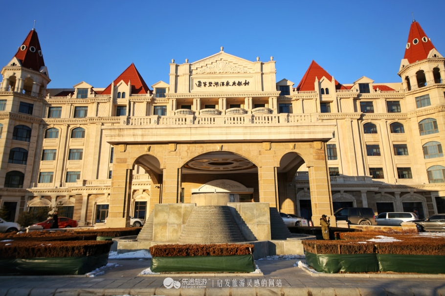 去滑雪应该去哪里,辽阳能滑雪又能泡温泉的地方