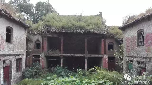 钟灵秀图片,钟灵秀一字马