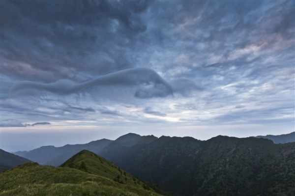 张家口旅游小五台山离市区远吗,张家口小五台山全景图