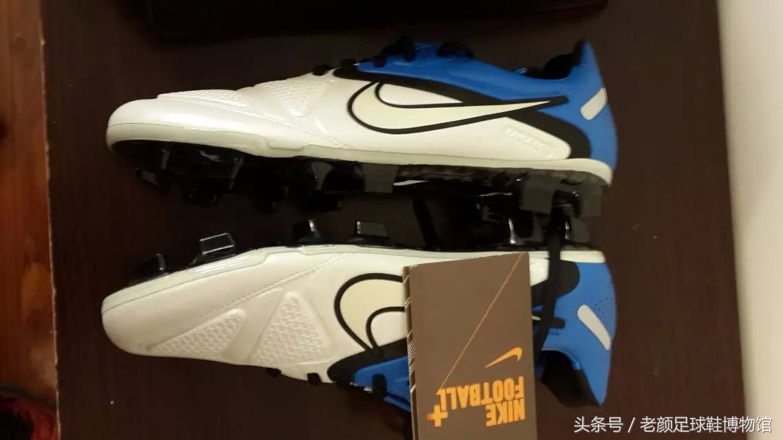 足球鞋阿迪和耐克谁更强,足球鞋耐克暗杀系列
