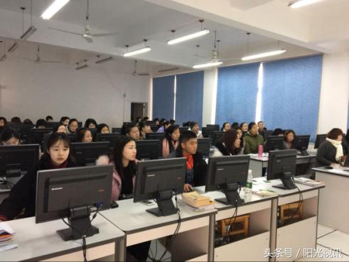 微而精，小而奇，微课在进行！光谷七小“微课制作专题培训”小记