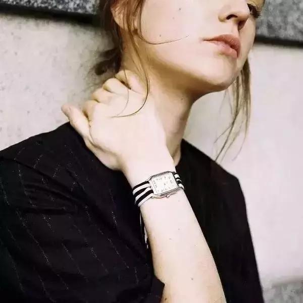 新款小众气质轻奢手表品牌,女生手表推荐200-300小众品牌