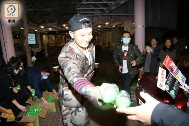 baby哪年生的小海绵,angelababy生小海绵是顺产吗