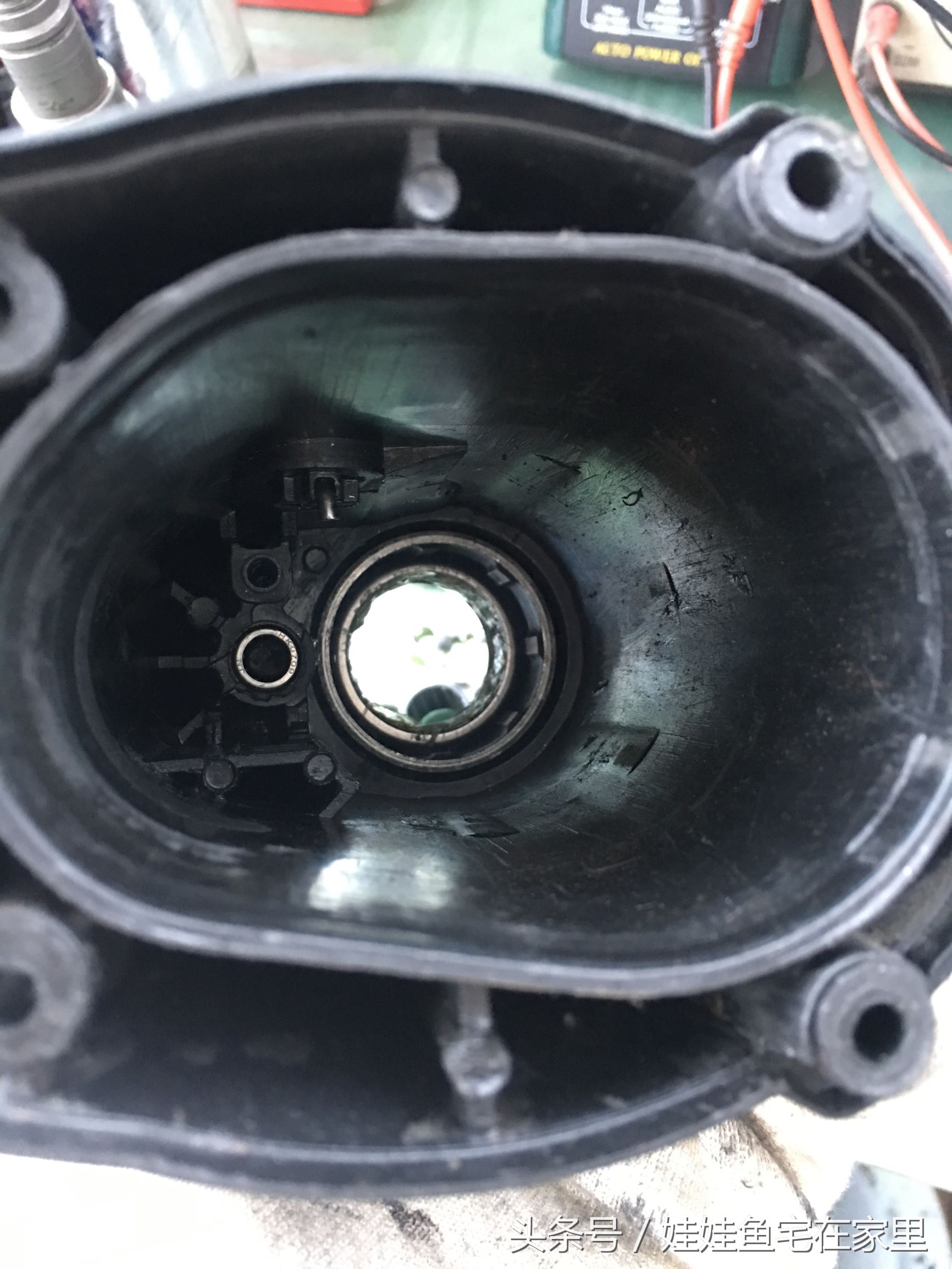 18v博世电锤锂电池组装视频,博世电锤机头维修