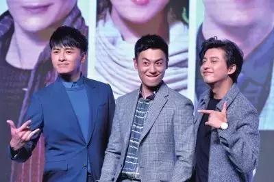 郑元畅朱亚文综艺节目,郑元畅与朱亚文掰手腕