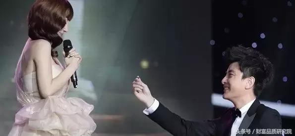 钻石恒久远广告词是谁提出的,钻石广告语一生永流传